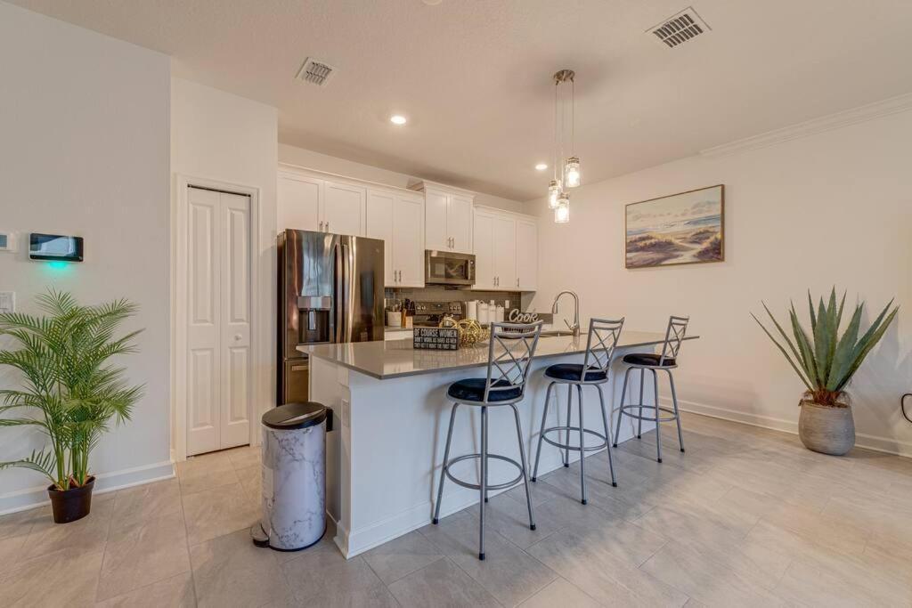 Newly Listed Townhouse Storey Lake, Free Waterpark Kissimmee Extérieur photo