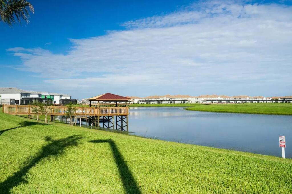 Newly Listed Townhouse Storey Lake, Free Waterpark Kissimmee Extérieur photo
